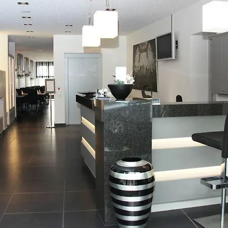 Zur Post Hotel 3*